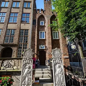 Gotyk House Апарт-отель Гданьск